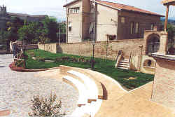giardino1.jpg (53203 byte)