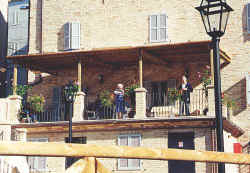 pergola1.jpg (58363 byte)
